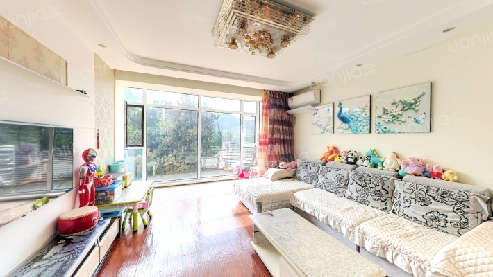 新怡家园二手房实景图