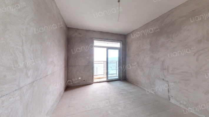 云飞九龙香山二手房实景图