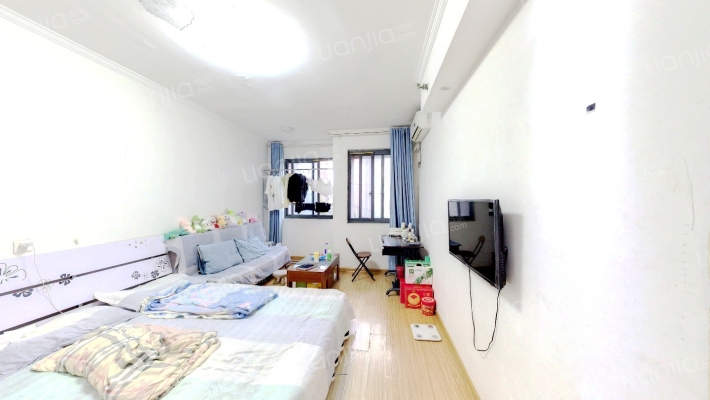 新里卢浮公馆二期二手房实景图