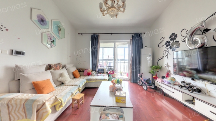 满庭春MOMA二手房实景图