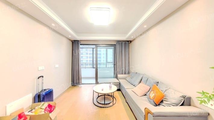 融信青澜二手房实景图