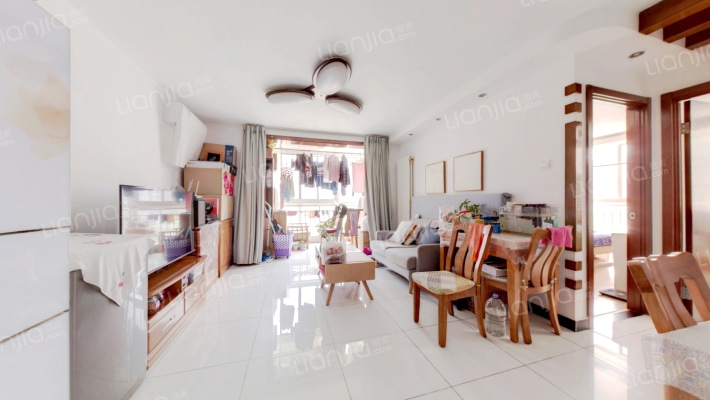 彩虹城五区二手房实景图