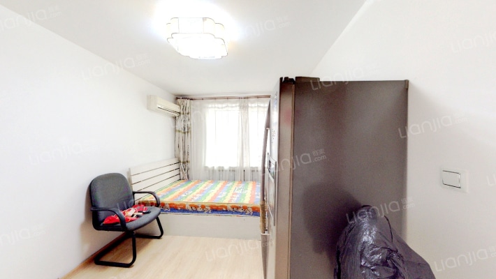 士课街(巴山街)二手房实景图