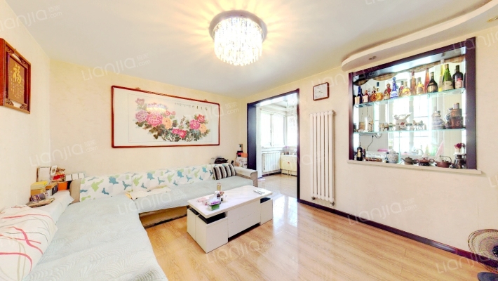 龙博花园二手房实景图