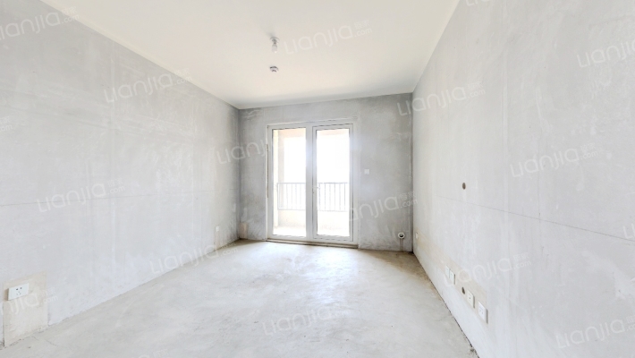 海信红岛府二手房实景图