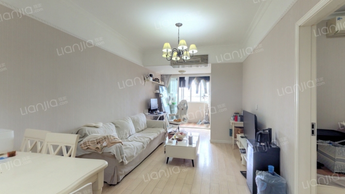 加拿大花园二手房实景图