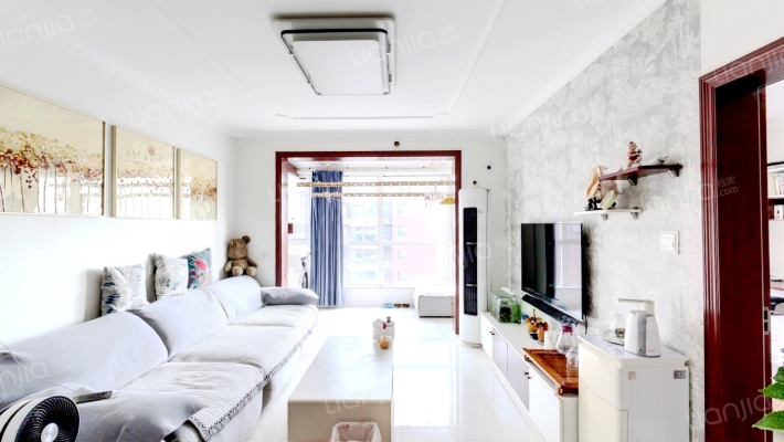 天滋嘉鲤南区二手房实景图