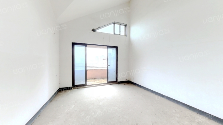 上东汇北区一组团二手房实景图