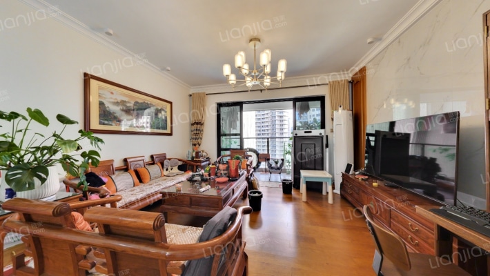 御峰臻品二手房实景图