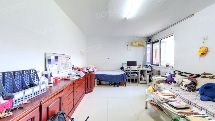 小街之春二手房实景图