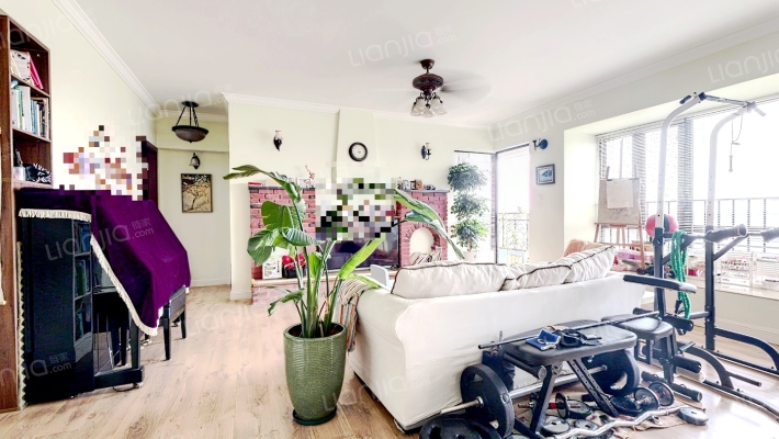 中信凯旋公馆二手房实景图