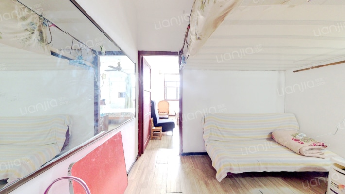 解放大道1417到1423号二手房实景图