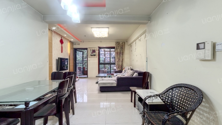 堰山和畔二期二手房实景图