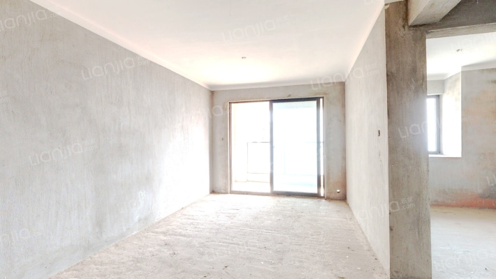 青花九龙二手房实景图