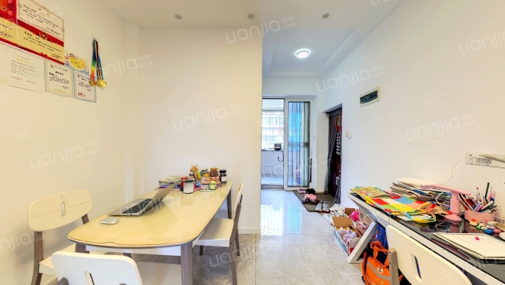 人民剧场宿舍二手房实景图