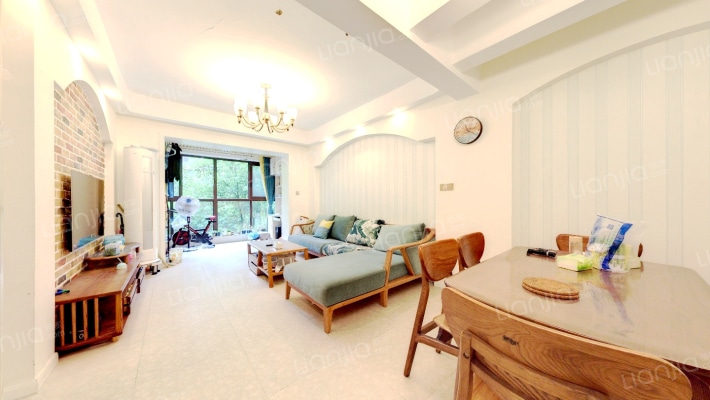 凤凰1号•栖云湖二手房实景图