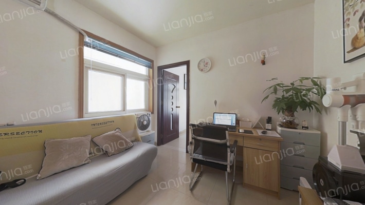 蓝宝石名庭二手房实景图