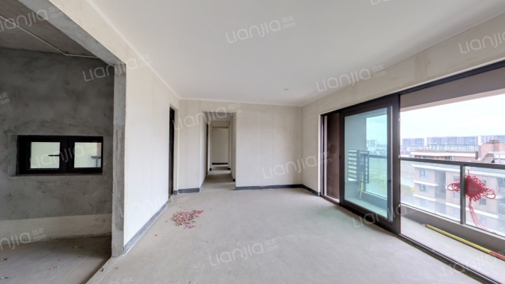 越秀悦映湖山悦澜二手房实景图