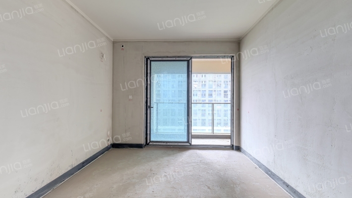 融创云湖十里D区二手房实景图