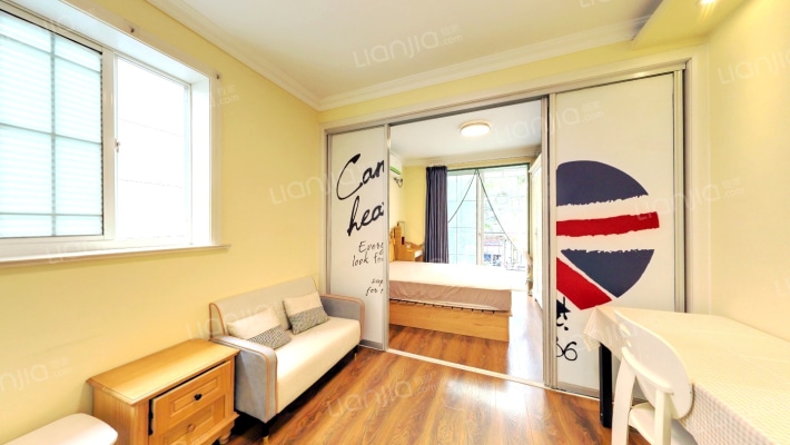 海防村二手房实景图