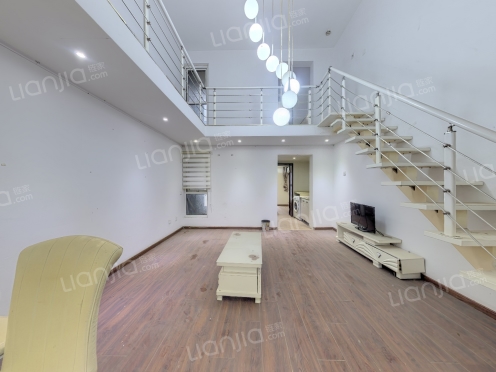 整租·恒泰风格城市 3室1厅 复式 南