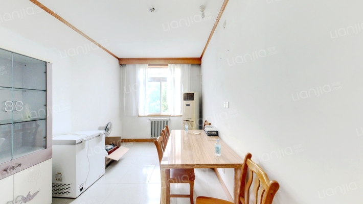 省高级法院宿舍二手房实景图