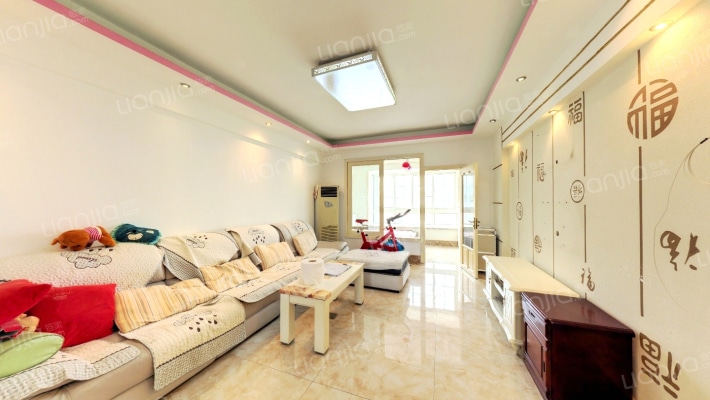 倚平里二手房实景图