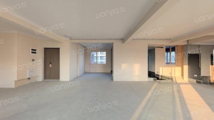 维科水岸春晖二手房实景图