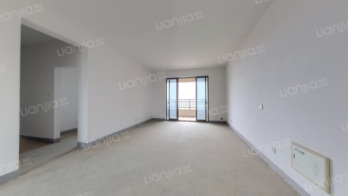 绿地国际博览城二期博隆二手房实景图