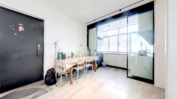 竹辉路散盘二手房实景图