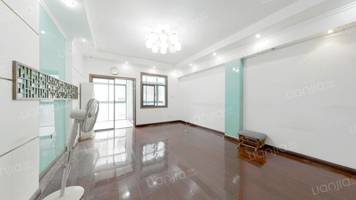 兰庭居二手房实景图