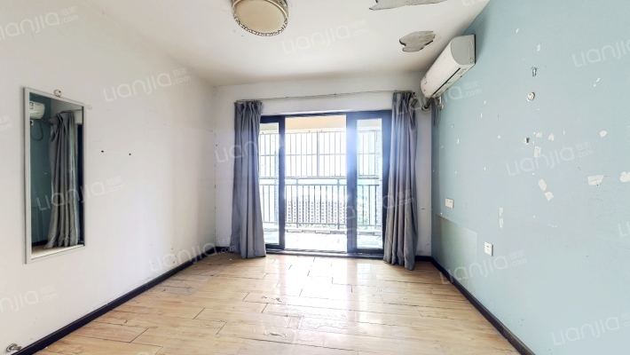 世茂林屿岸二手房实景图