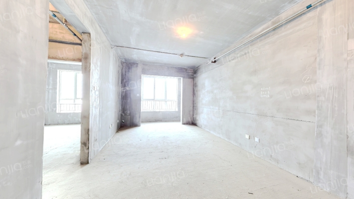 华洲城领誉二手房实景图