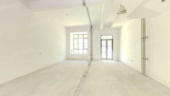 蓝泊湾二手房实景图