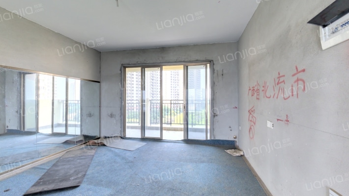 名巨中央花园二手房实景图