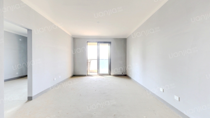 蓝诚信诚苑二手房实景图