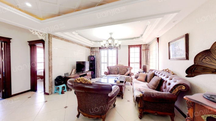 湛园海德公园二手房实景图