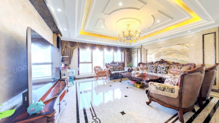 长顺滨江皇冠二手房实景图