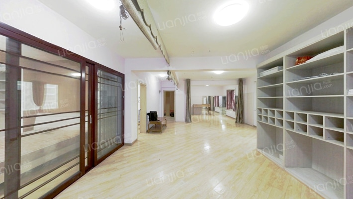 加州阳光西区二手房实景图