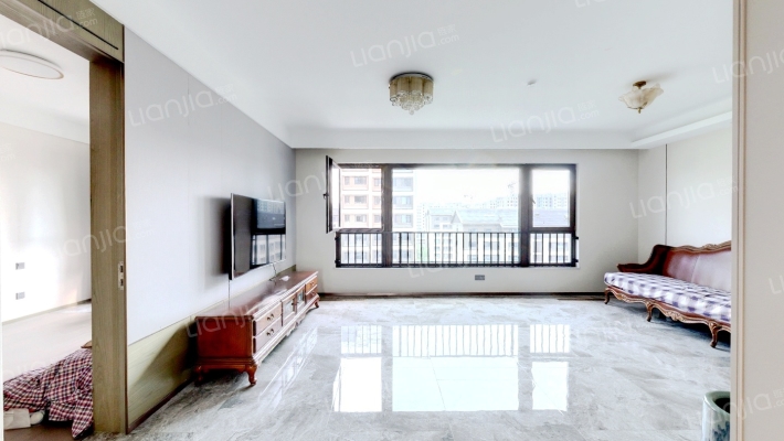 旅游路金茂府二手房实景图