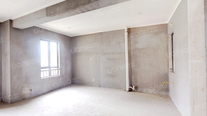 卢浮花园二手房实景图