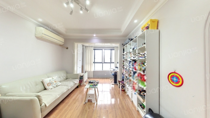 蓝光SOFA社区二手房实景图