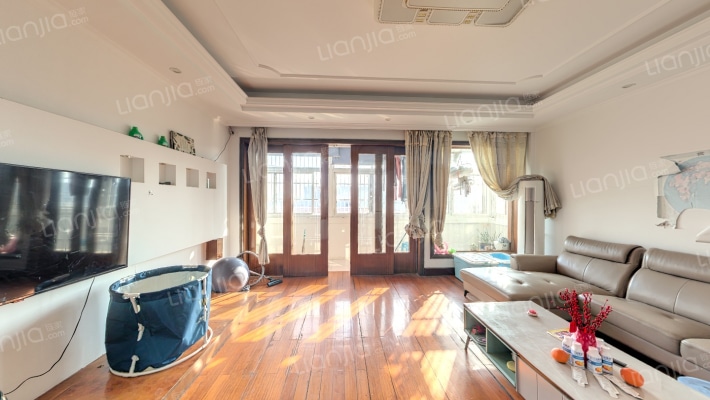 三鑫综合楼二手房实景图