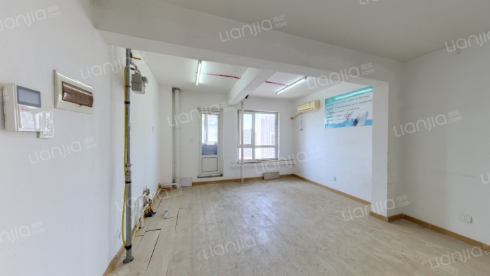 假日名居二手房实景图