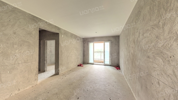 新鸥鹏凤凰城二期B区二手房实景图