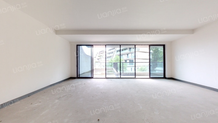 万科十七英里江入园二手房实景图