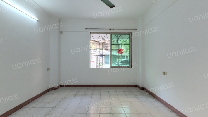 日立电梯宿舍二手房实景图