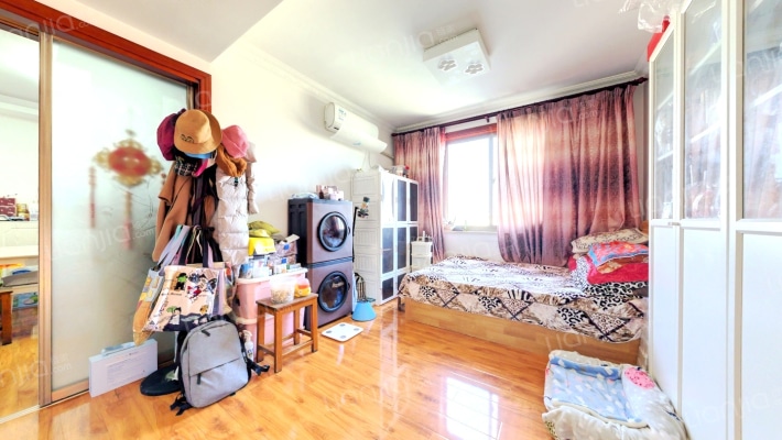 平顺路825弄二手房实景图