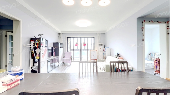 滴水湖馨苑三期二手房实景图