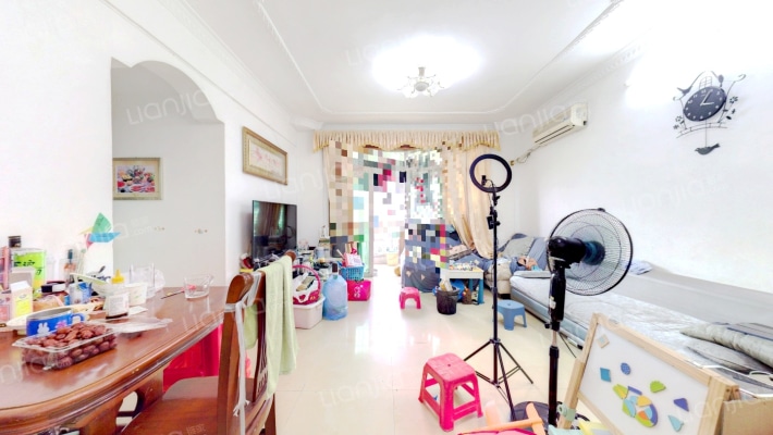 荷雨居二手房实景图